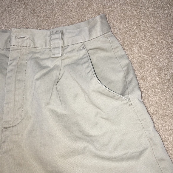 Gap Short - Picture 5 of 5